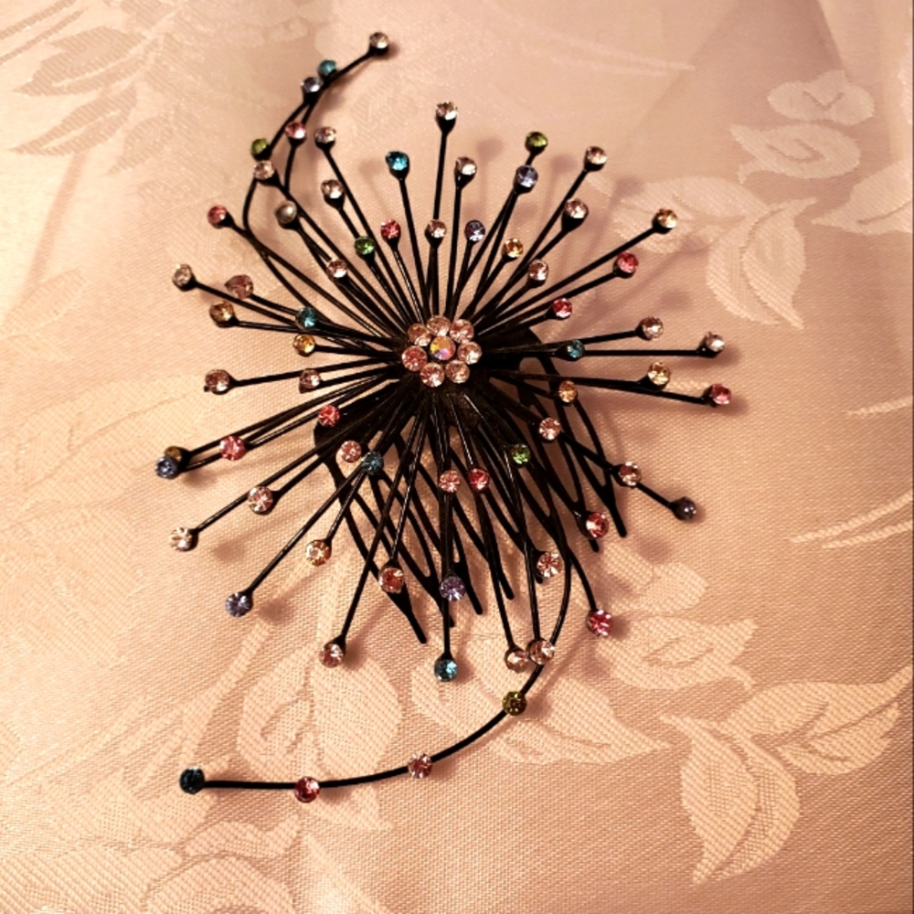 Very Vintage Women's  Rhinestone Gatsby Hair Comb, Black with Multiple Colors.